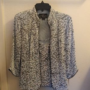 Alex Evenings 2 piece top.